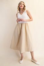 Glam | V-Neck Contrast Ribbon Tie Midi Dress