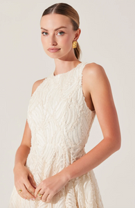 Astr | Lillemor 3D Textured Midi Dress