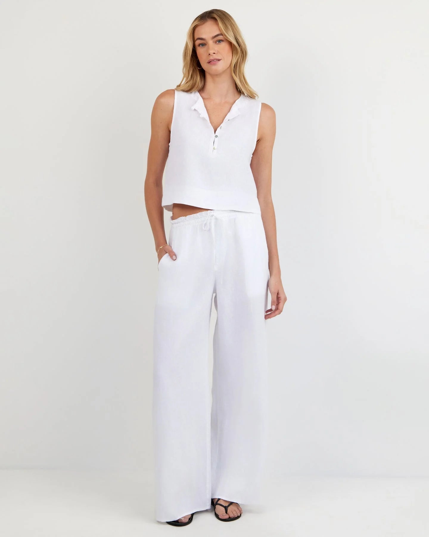 Bella Dahl | Sleeveless Half Placket Top