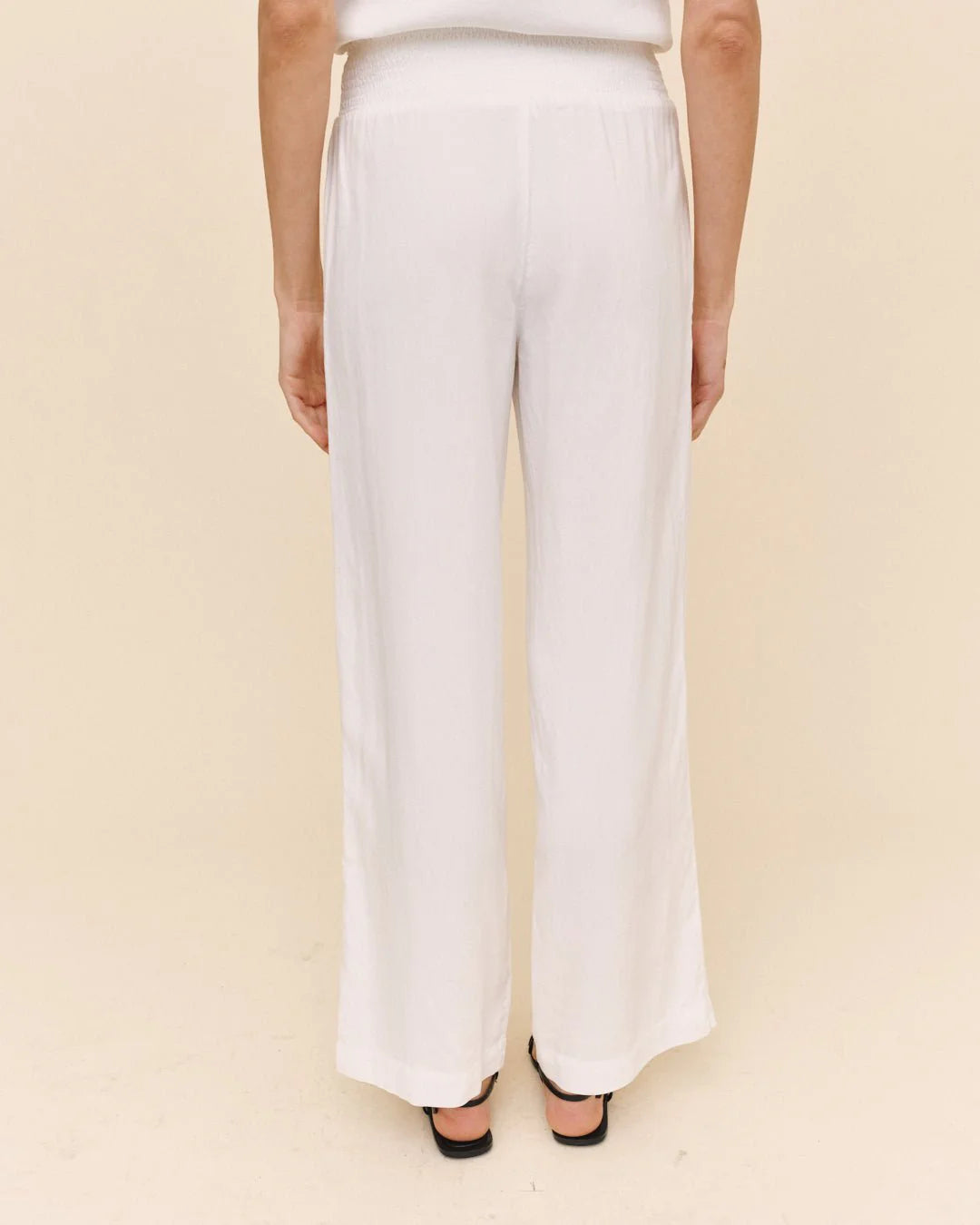 Bella Dahl | Smocked Waist Wide Leg Pants